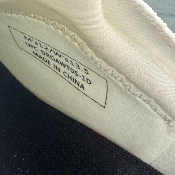 Kizik Men's White and Blue Sneakers - Picture 5 of 6